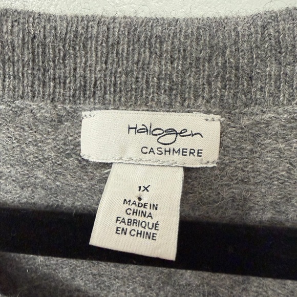 Halogen 100% Cashmere Sweater with Playful French Bulldog Design - Picture 3 of 4